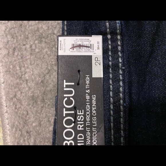 Jeans - Picture 3 of 3